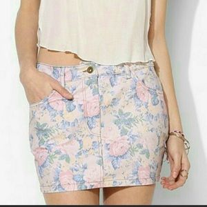 Lucca Couture Pink Floral Mini Skirt NWOT, sz M
